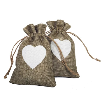 

10x15cm 50pcs Vintage Natural Burlap Hessia Gift Candy Bags Wedding Party Favor Gift Box Pouch Jute Love Heart Gift Bags Wedding