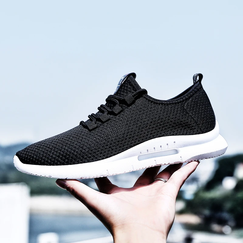 

Men Casual Shoes Flyknit Breathable Male Sneakers Lightweight Flats Men Shoes Fashion Masculino Sapatos Summer Hombre Zapatos