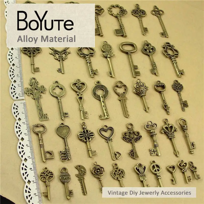 BoYuTe Mix 40 Styles Diy Vintage Jewelry Accessories Factory Wholesale Metal Alloy Key Pendant Charms