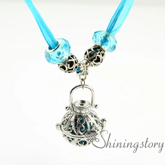 

leaf openwork essential oil jewelry essential oil jewelry wholesale aromatherapy diffuser necklace essential oil necklaces