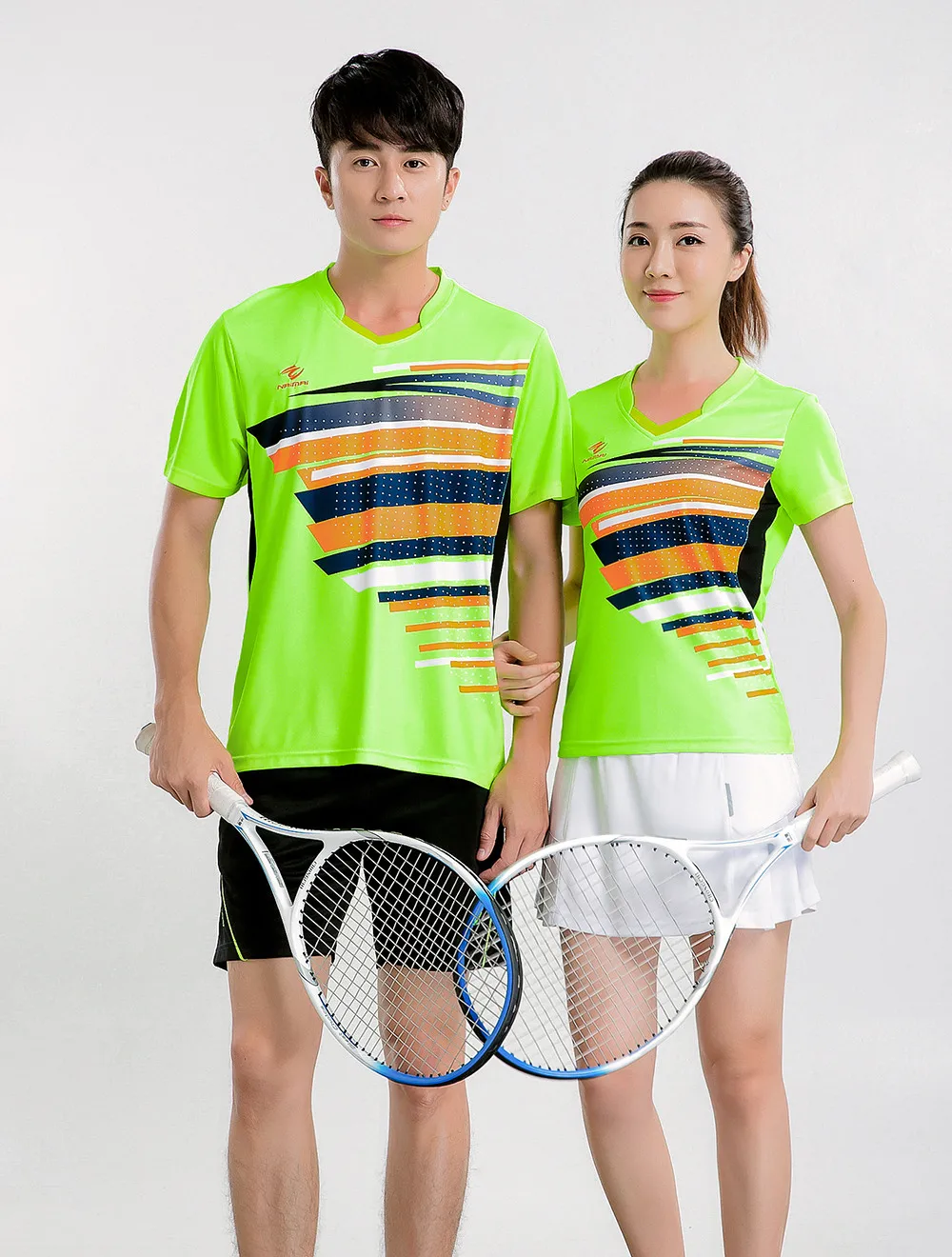 Быстросохнущая рубашка для бадминтона с бесплатной печатью для женщин/мужчин, теннисная футболка, футболка для настольного тенниса, одежда для бадминтона, рубашка 5068