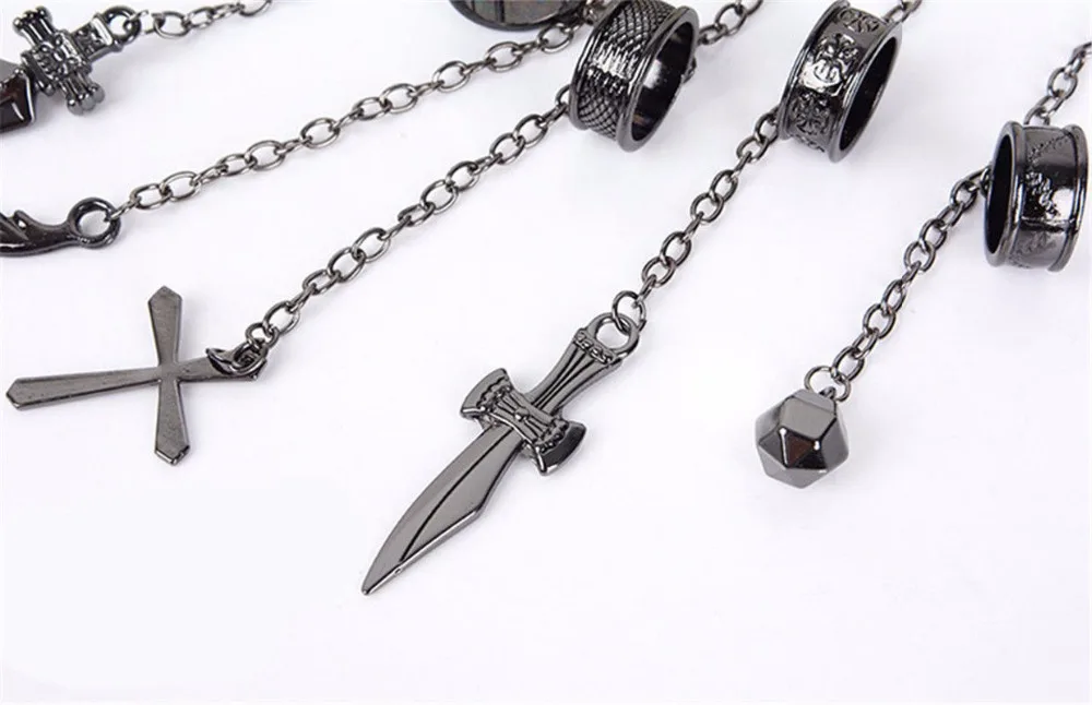 Hunter X Hunter Kurapika 5 Fingers Bracelet Metal Cosplay Toy