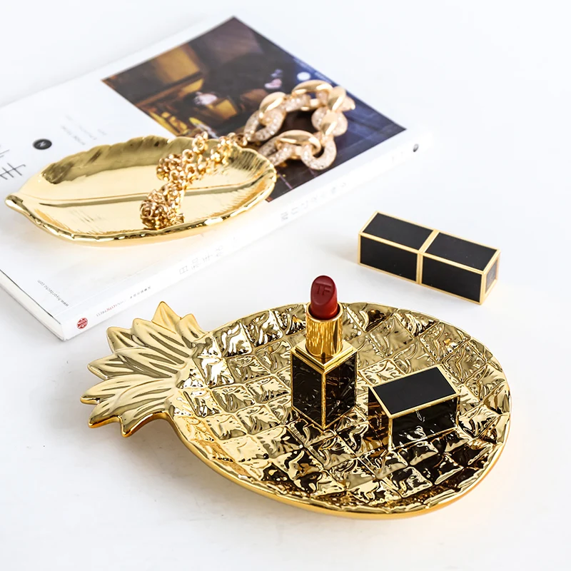 

Nordic Fashion Ceramic Pineapple Plate Leaf Tray Jewelry Frame Ornaments Bedroom Woman Makeup Table Decorations Ornaments Gifts
