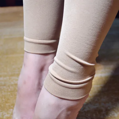 Autumn and winter men's autumn pants velvet stockings pantyhose sexy sleeves nine points men's socks Slim warm stockings