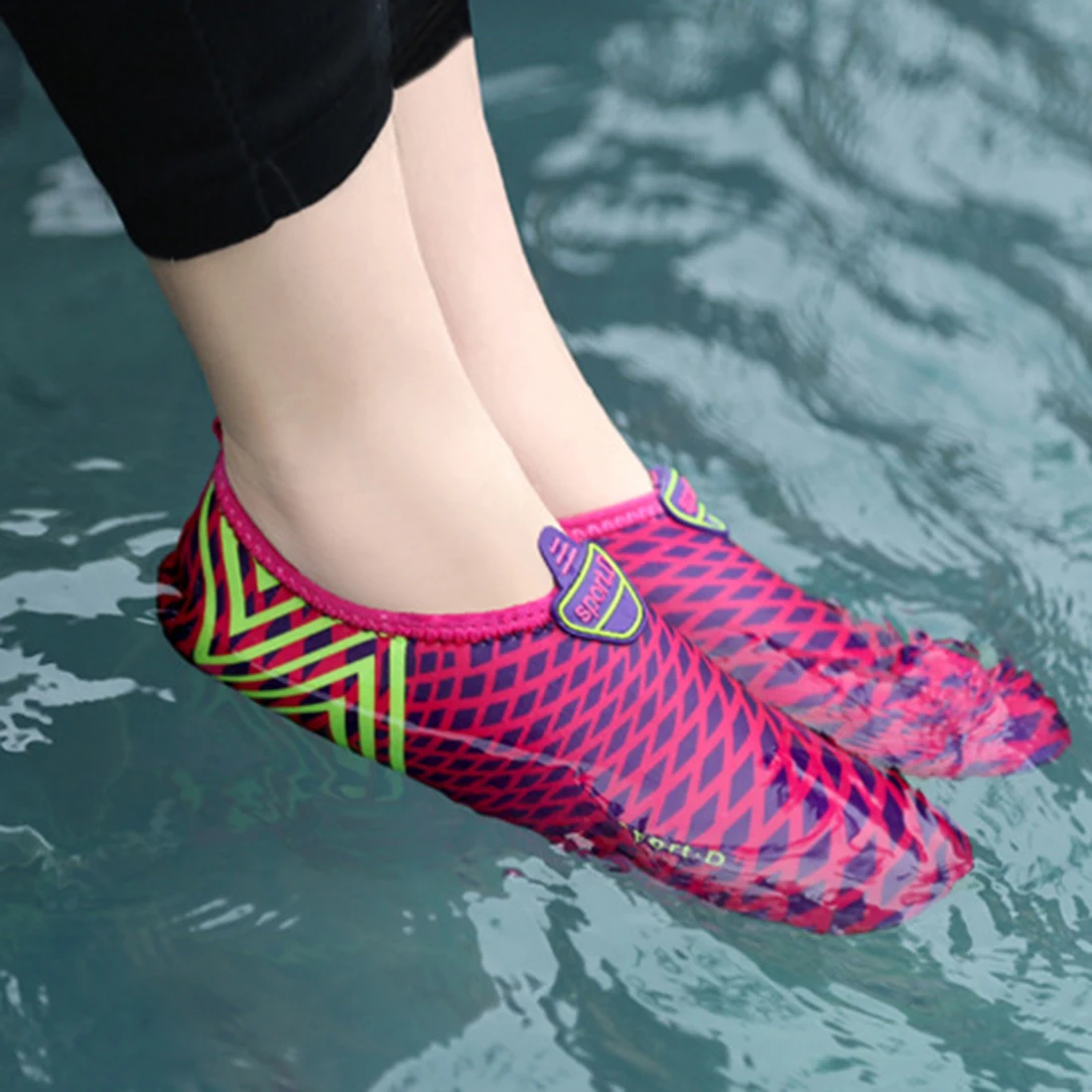 Unisex Couple Summer Skin Water Shoes Socks Pool Beach Swim Slipper On