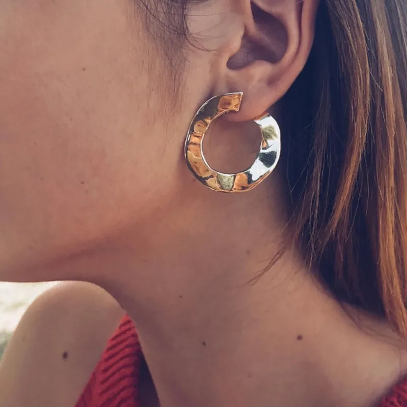 

Punk Style Round Circle Vintage Earrings Metal Retro Round Circle Brooch Earrings Golden Silver Color Hoop Earrings Bijoux E0359
