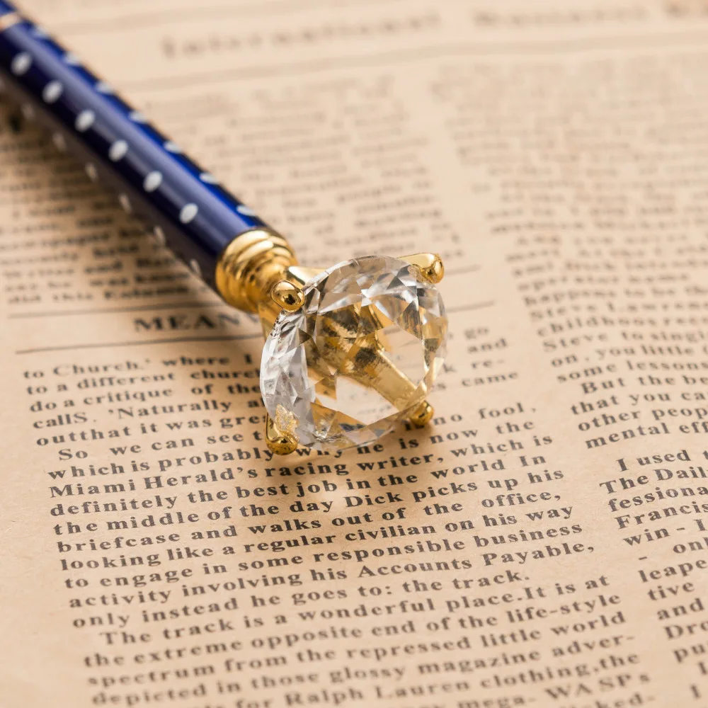 3775760715_1183439283