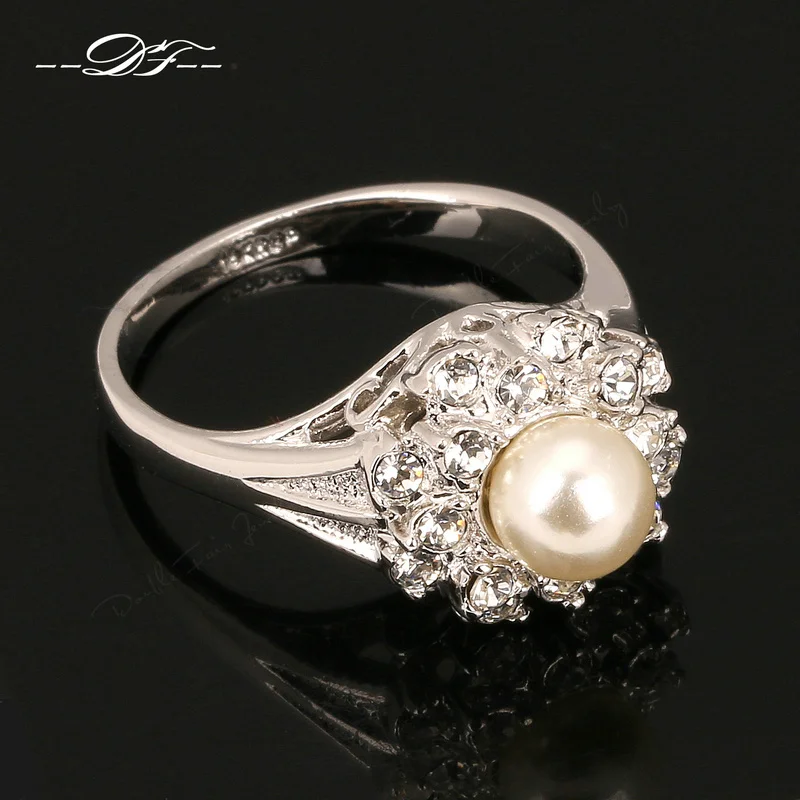 

Vintage Simulated Pearl Beads Finger Rings Silver Color Fashion Brand Cubic Zirconia Jewelry For Women HotSale DFR171