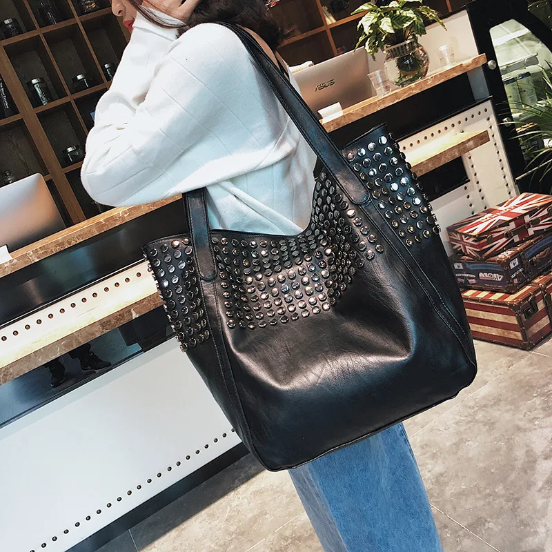 

Fashion Women Handbags Large Capacity Pu Leather Tote Bag Ladies Soft Leather Fashion Rivet Shoulder Bag Casual Messenger Bags