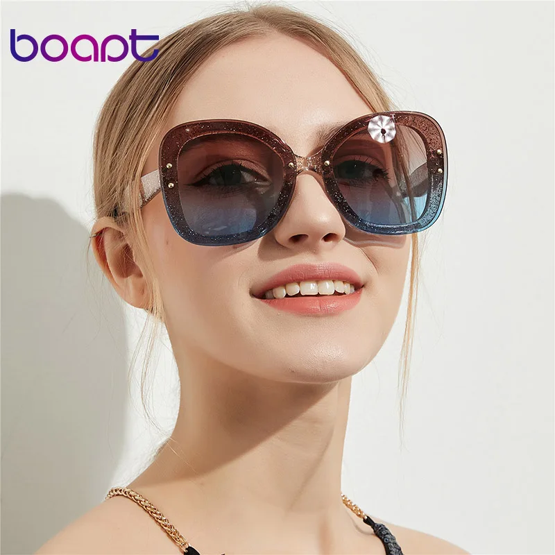

Women Luxury Square Sunglasses Glitter Diamond Big Frame Sun Glasses Ocean Color Lens Eyewear Brand Designer UV400 Eyeglasses