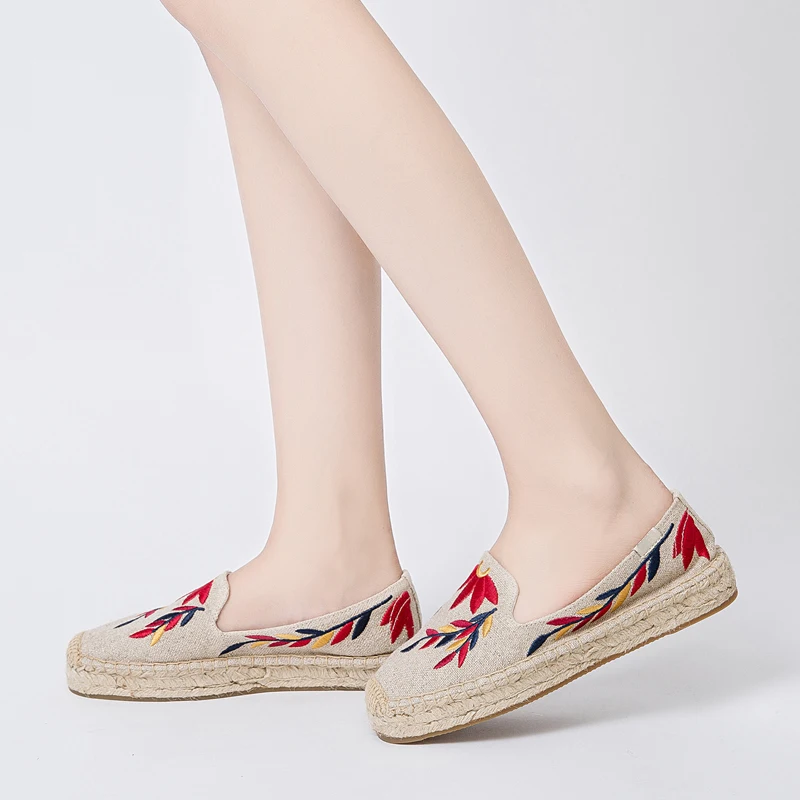 

2018 Slip on Shoes Woman Leaves Embroidery Canvas Espadrilles Women Casual Flats Shoes Hemp Thick Sole Flat Shoes Platforms