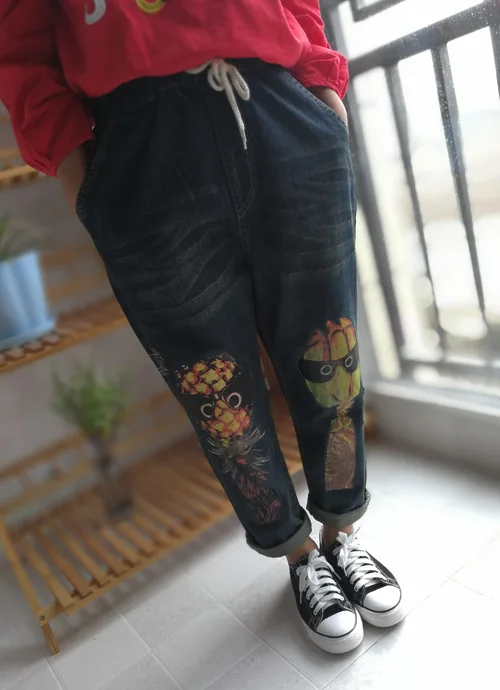 

Spring 2017 Korean Version of The Cartoon Funny Fruit Printing Washed Jeans Loose Casual Trousers Women's Literature
