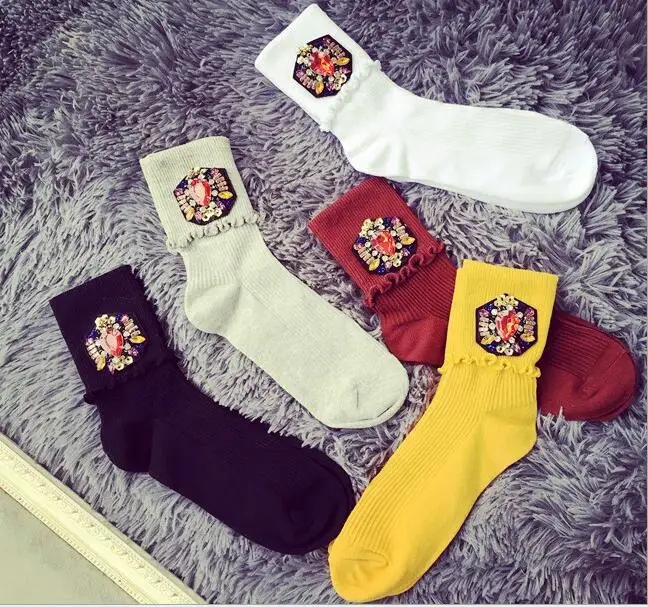 

Tide brand temperament gem wood ear pile pile socks sweet literary fan casual cotton socks sports socks women