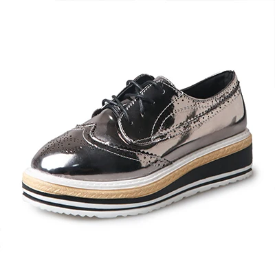 LCIZRONG/весенние повседневные женские туфли из лакированной кожи на плоской платформе, на шнуровке, с квадратным носком; цвет черный, золотой, серебряный; обувь на толстой подошве из соломы - Цвет: silver