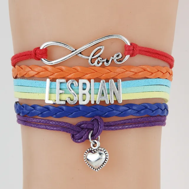 lesbians in waist chain Tiny tit teen videos