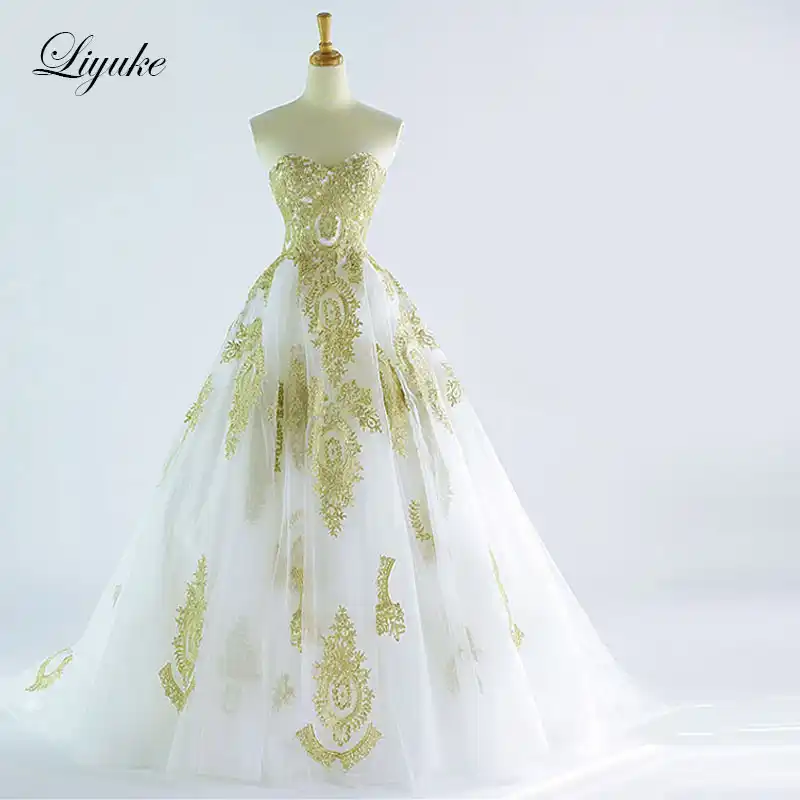 bridal robe with train