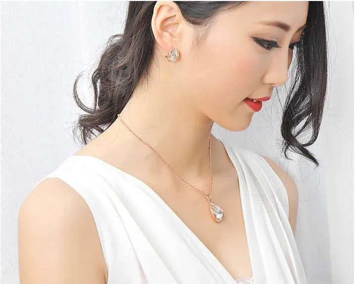 Комплект из колье и серёг с фианитами|designer jewelry set|jewelry setsjewelry set for wedding |