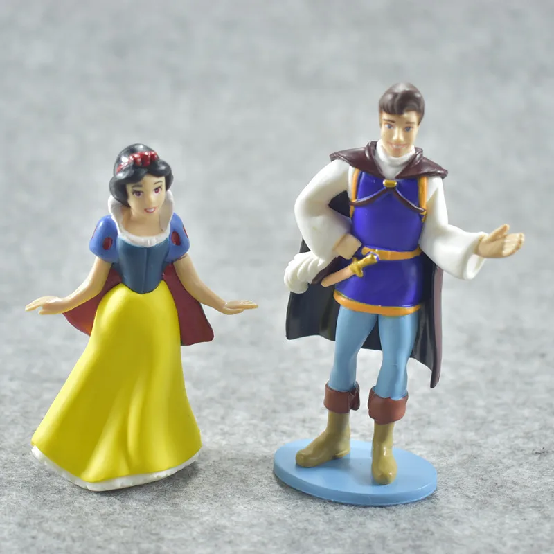 snow white and seven dwarfs figures (8)