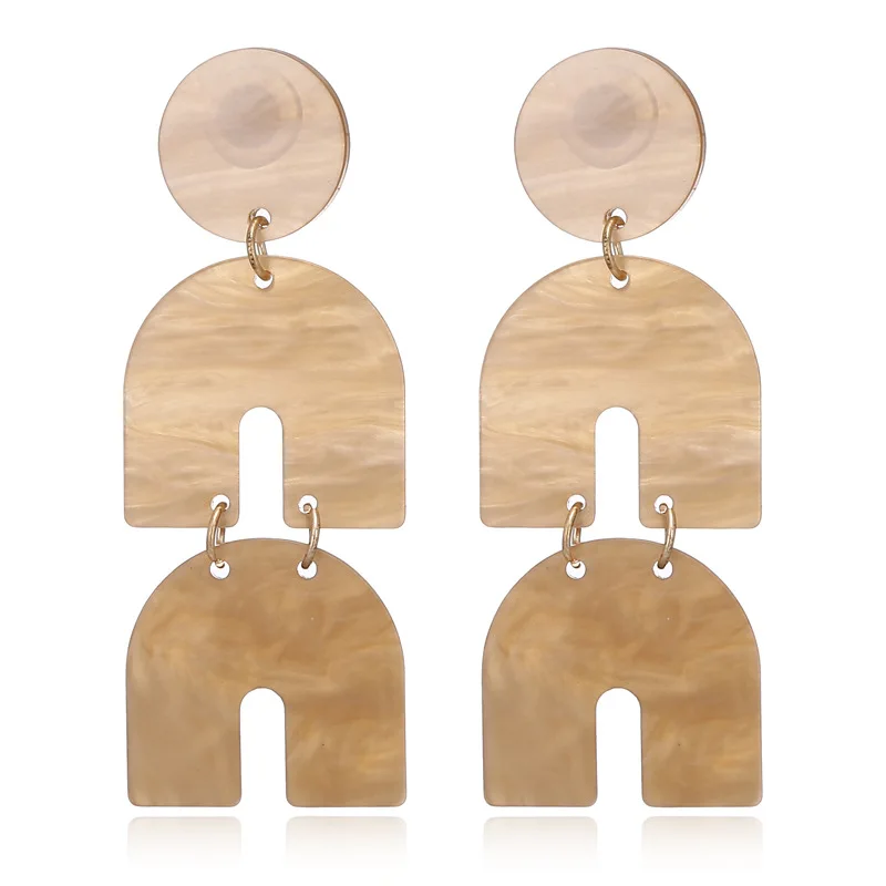 

British Style New Exaggerated Earrings Personality High Temperament Horseshoe-Shaped Long Tassel Resin Earrings Wholesale S121