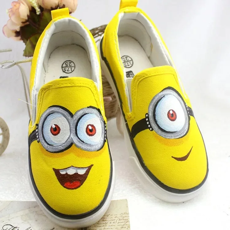 

2019 Cartoon Hand-Painted Canvas Shoes Women Slip-On Cute Animal Designer Shallow Sneakers Casual Shoes Flat Shoes Comfortable