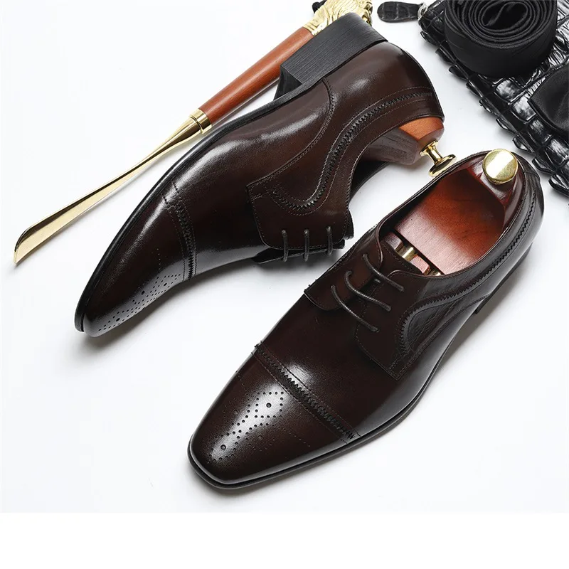 

2018 new leather men's shoes men's British pointed business dress shoes European version of the wedding shoes brogues