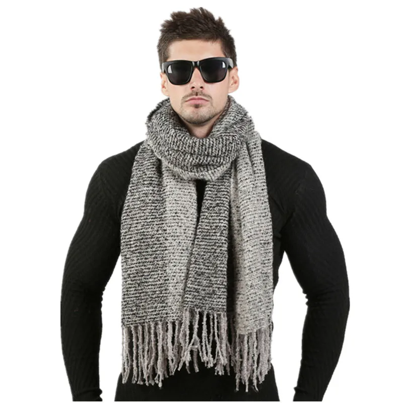 écharpe tricotée en laine d'hiver 