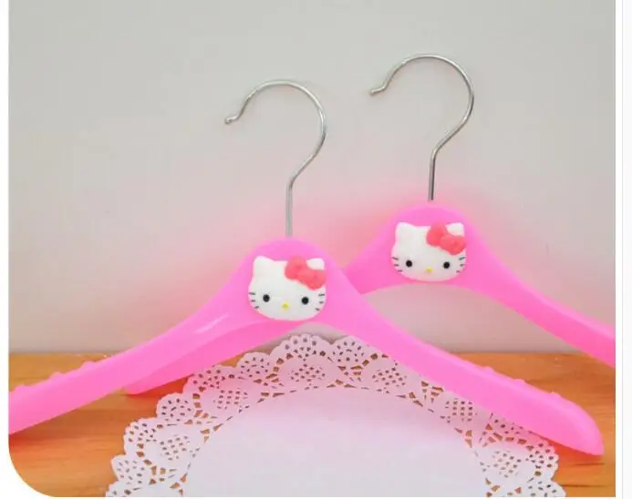 Pink Hello Kitty Plastic Home Clothes Rack Clothing Rack Hangerin