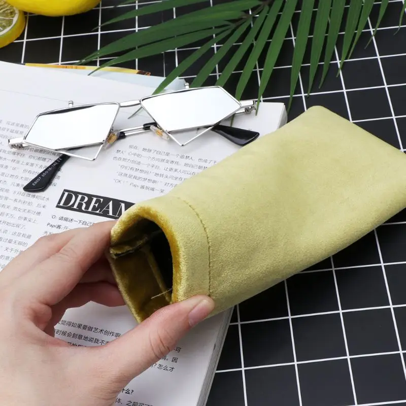 

Sunglasses Fleece Pouch Bag Solid Color Eyeglasses Protective Soft Cover Portable Container