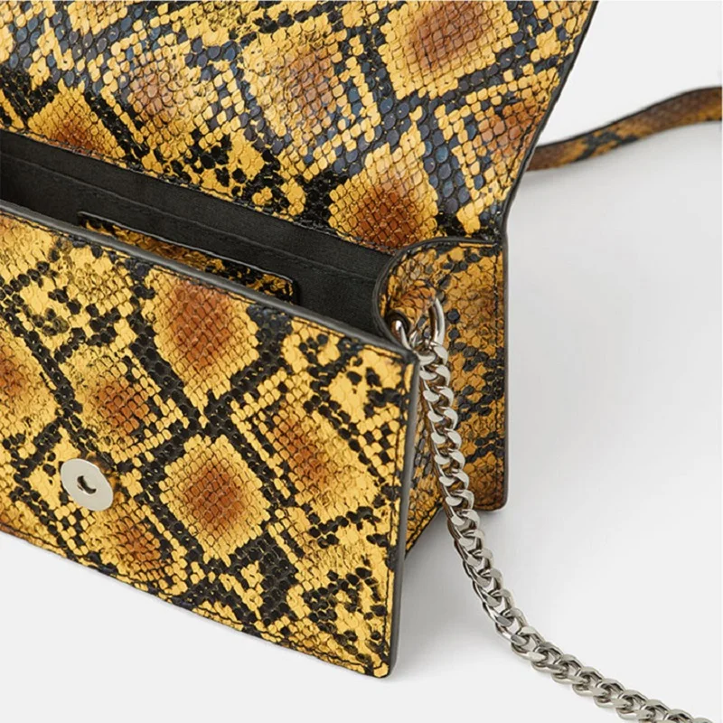 2019 New Designer Shoulder Bag for Women Fashion Animal Print Crossbody Bag Simple Small Handbags with Chain Messenger Bags
