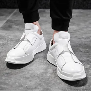 

2019 The New Listing Sport Shoes For Men Super Light Casual Fashion Genuin e Leather Men's Sneakers Breathable