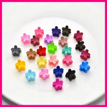 

50PCS 1.3cm Matt colors Mini Flower Style kids Plastic Hair claws clamps hairgrips boutique accessories