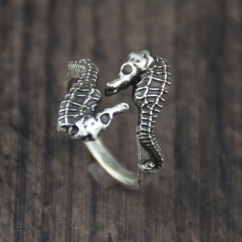 

1pc Vintage Seahorse Open Adjustable Ring Double Water Spray Beast Ring For Women Charm Jewelry Gift