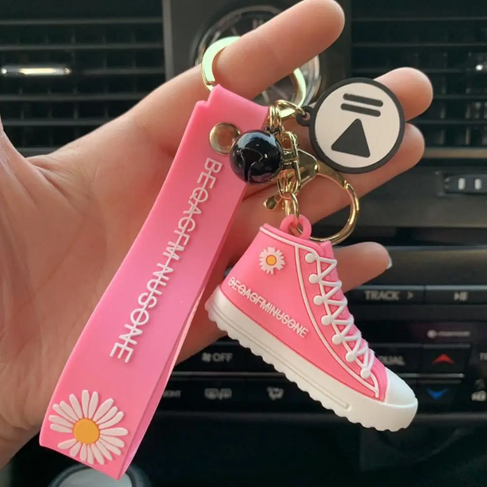 Fashionable Small Daisy Keychains Popular Ins Police Bear Creative Key Chain Bag Car Pendant Accessories Gift Ring | Украшения и