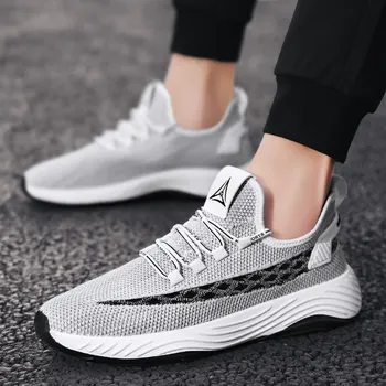 

2020 Running Shoes Men Breathable Jogging Sneakers Mesh Flyknit Fashion Light Shoes Summer Outdoor Non Slip Casual Male Sneakers