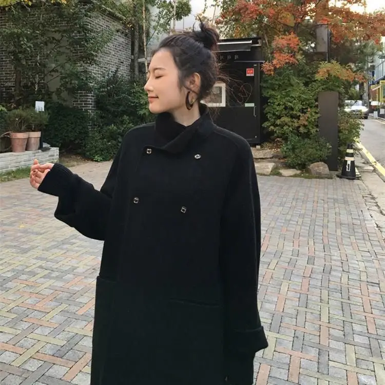 Зимнее длинное шерстяное пальто с отложным воротником, женское элегантное однотонное пальто с жемчужной пряжкой, свободное шерстяное пальто