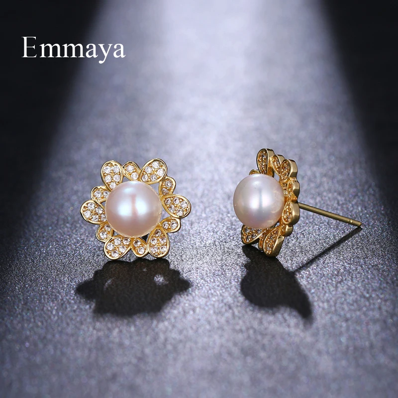 Новое поступление сезона Emmaya, милые серьги-гвоздики для женщин с золотым цветком и жемчугом, блестящие украшения, модные современные вечерние серьги