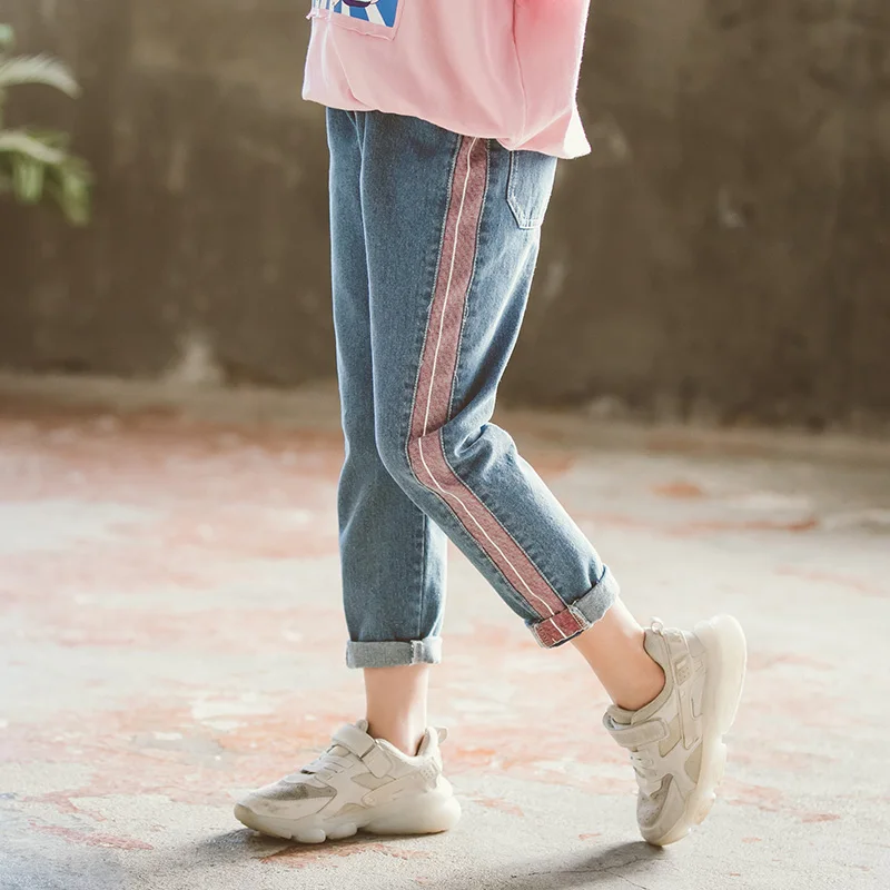 Denim color Джинсы для девочек детские джинсы г. Новые Осенние повседневные джинсы в Корейском стиле для девочек мягкий обрезанный край розового цвета - Цвет: Denim color