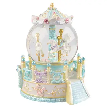 

Revolving Trojan Horse Music Box snowflake crystal baLL