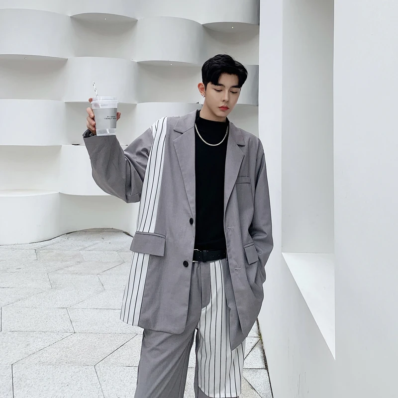 

Men (jacket+pants) 2PCS Suits Sets Male Streetwear Hip Hop Stripe Splice Loose Casual Blazer Jacket Suit Trouser Stage Clothes
