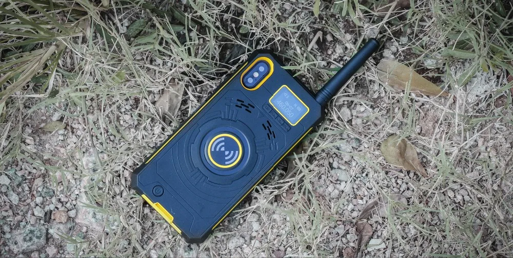 Иди и болтай Walkie Talkie “иди и радиостанция с креплением сзади интеллигентая(ый) Голос IP01 Портативный трансивер для iphone 6plus 7plus 8pus