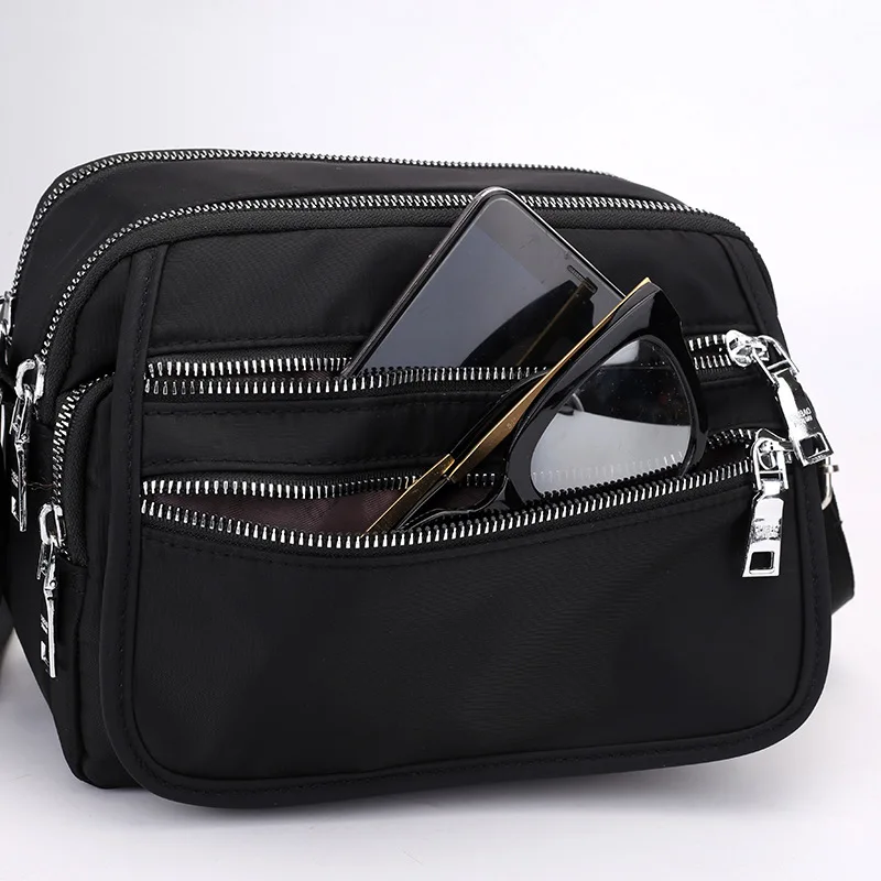 

Trend WOMEN'S Shoulder Bag Large Capacity Simple Light Shoulder Bag Korean-style Casual Waterproof Nylon Bag
