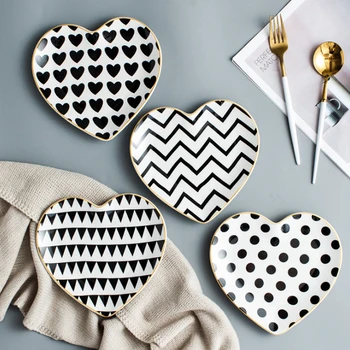 

Heart-shaped Ceramic Jewelry Plate Serving Platter Fruit Salad Plates Western Food Pasta Steak Dishes Home Restaurant Tableware