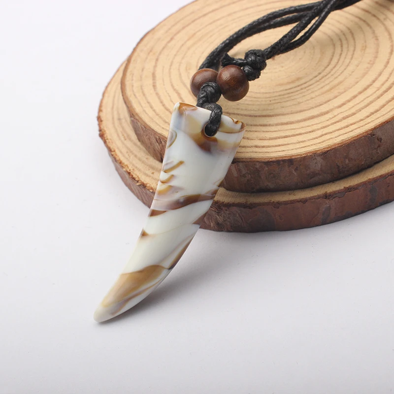 12pcs Fashion Resin Imitation Yak Bone Wolf Tooth Pendant Necklace Amulet Tooth Jewelry Adjustable Rope Gifts For Man Women