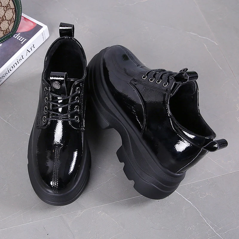 Размеры 35-40; Новинка года; Кожаные Туфли-оксфорды; женские осенние черные кроссовки на плоской платформе; женские повседневные туфли-лодочки; стильная обувь