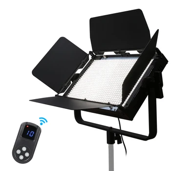 

Andoer Adjustable LED Video Light Brightness 1040pcs Beads CRI 95+ 7680LM 5600K Studio Photography Lamp for Canon Nikon Sony