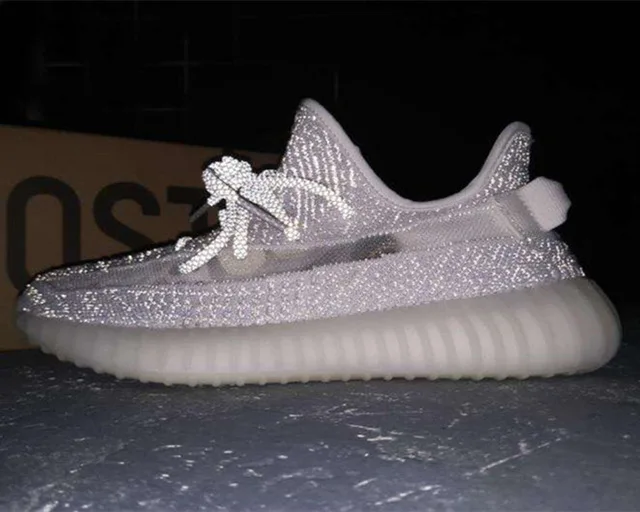 Новое поступление дышащие кроссовки yeezys air 350 v2 для мужчин и женщин, спортивные кроссовки 350v2, кроссовки унисекс, размер 36-46 - Цвет: 4