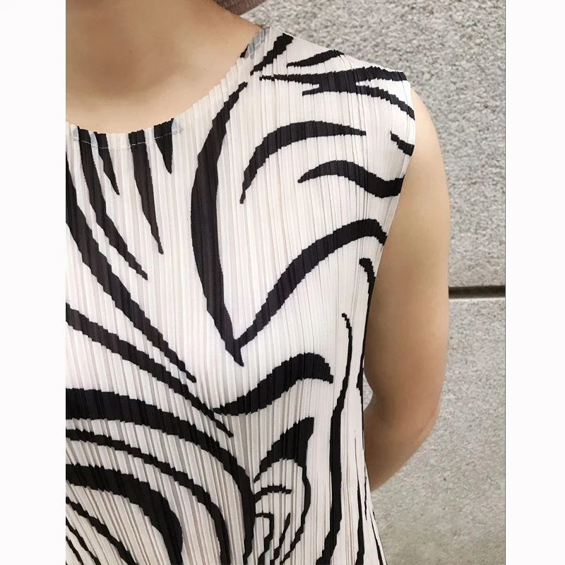 Changpleat, летняя коллекция, новые женские платья Miyak, плиссированные, модный дизайн, рисунок зебры, Круглый ворот, без рукавов, тонкое, эластичная талия, женское платье