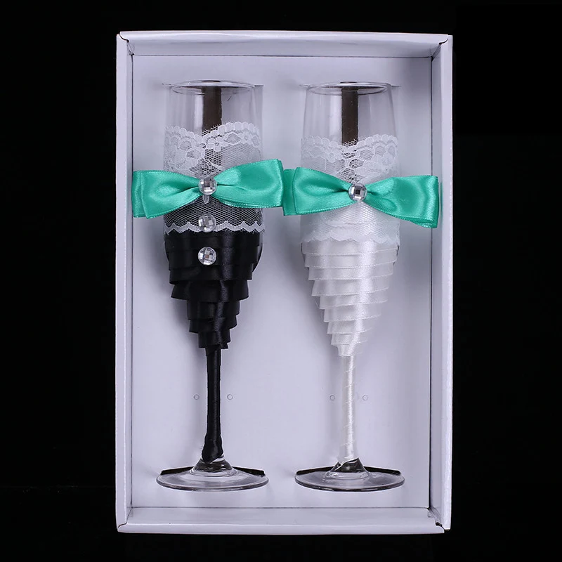 A Wedding pair of glasses champagne goblet wedding supplies wedding wine glass cake knife shovel set hand glass wine glass - Цвет: A