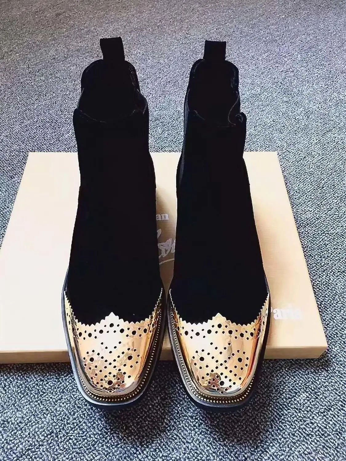 Обувь; женские кожаные полусапожки с металлическим декором и квадратным носком; 2,5 см; красивые ботинки для девочек; популярная уникальная обувь; Chaussures Femmes De Mujur