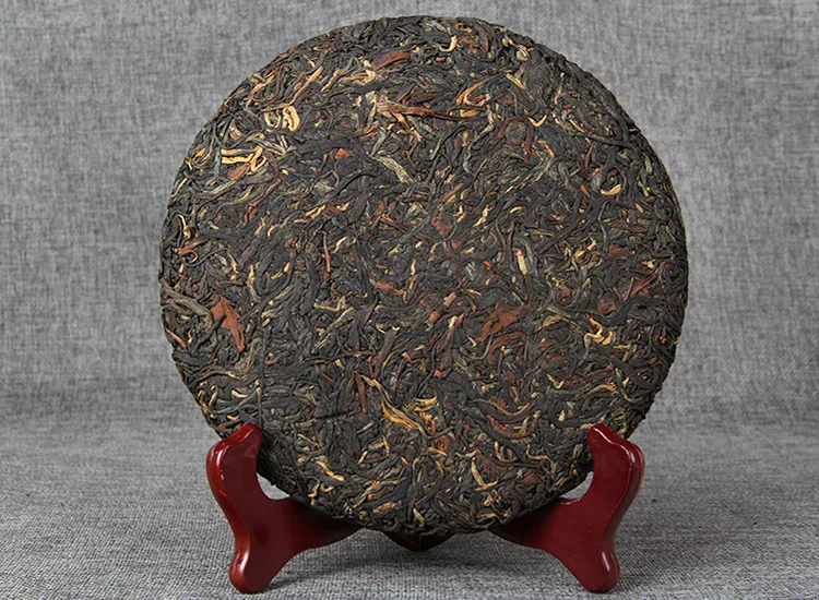 Yunnan Daye Yunnan Black Tea Ancient Tree Sunning Red Yunnan Fengqing Ancient Tree Black Tea 357g Cake